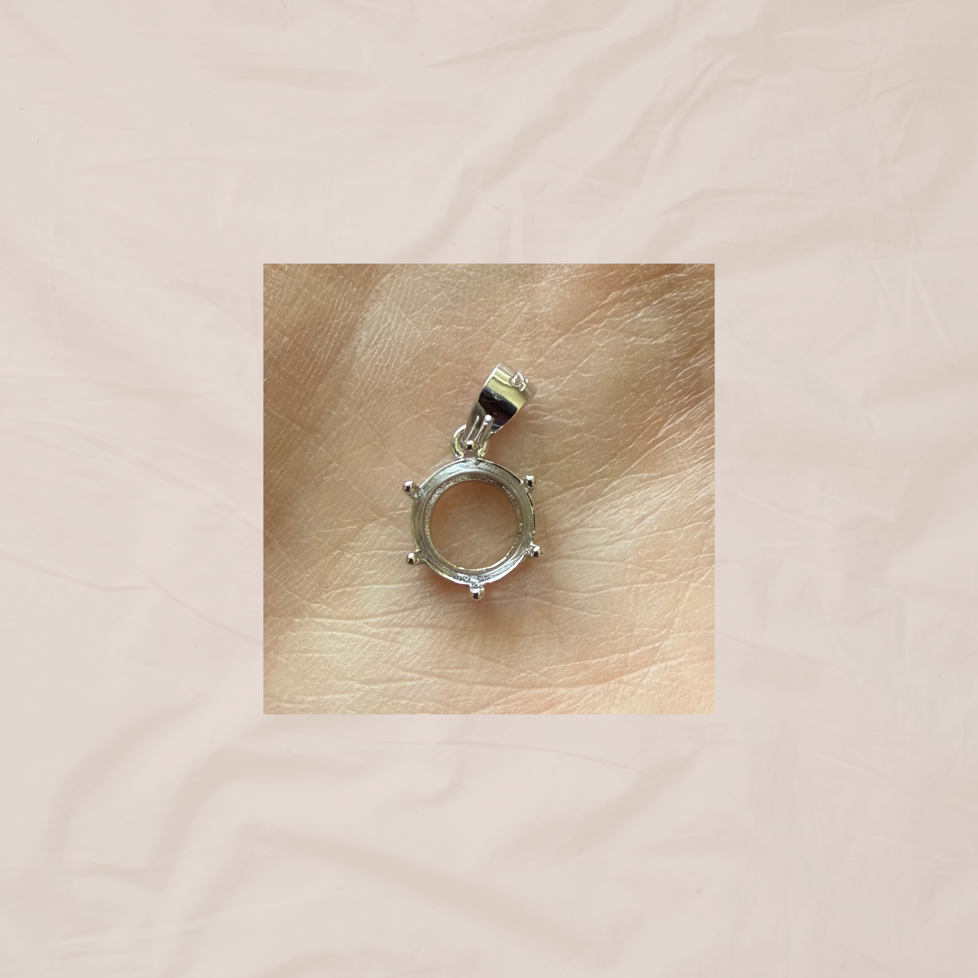 Lily (Silver/See Description)
